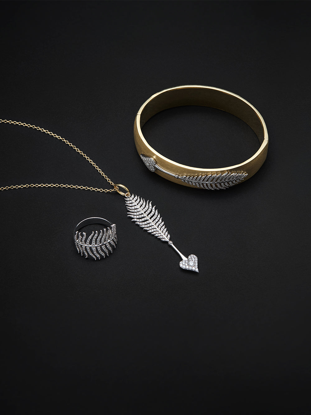 10X グランデホワイトゴールド＆ダイヤモンドフェザーハートチャーム