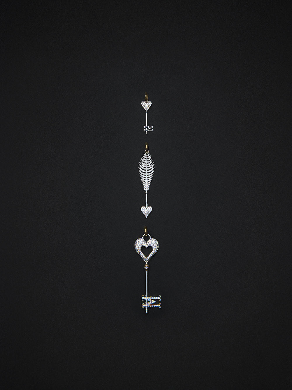 4X ダイヤモンドイニシャルキー・トゥ・ユアハートチャーム