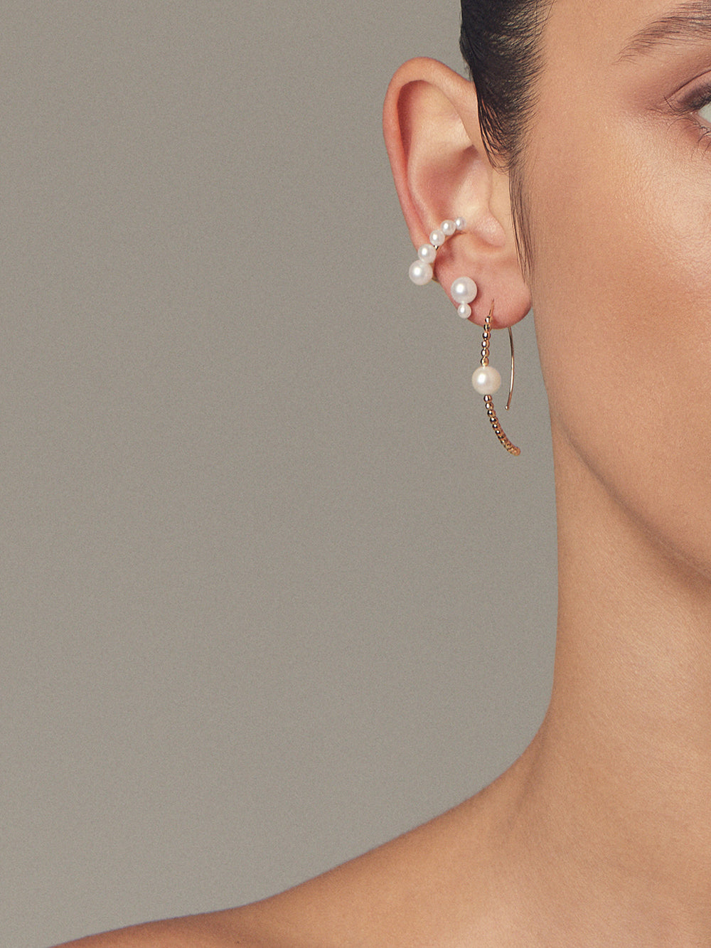 SBE197 カットビーズ＆パールバナナフープピアス